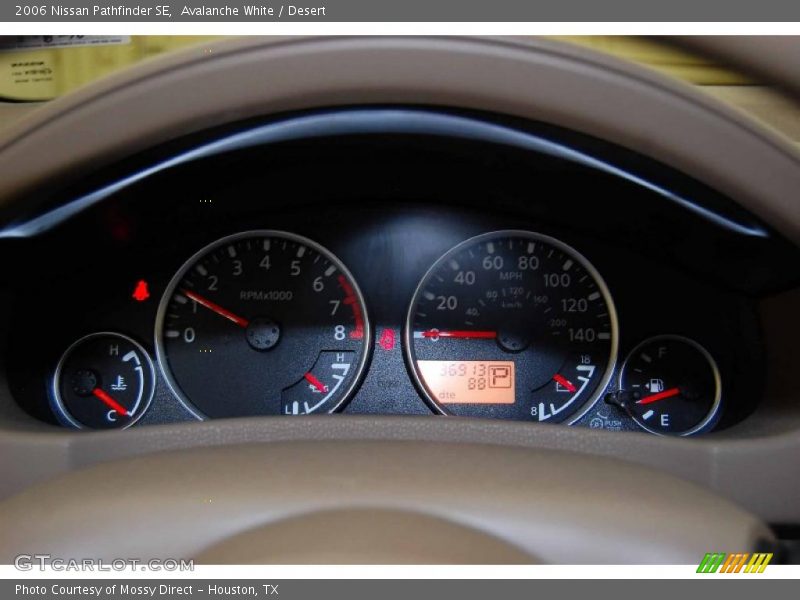 Avalanche White / Desert 2006 Nissan Pathfinder SE