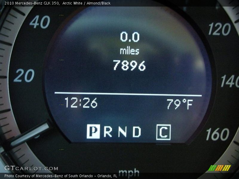 Arctic White / Almond/Black 2010 Mercedes-Benz GLK 350