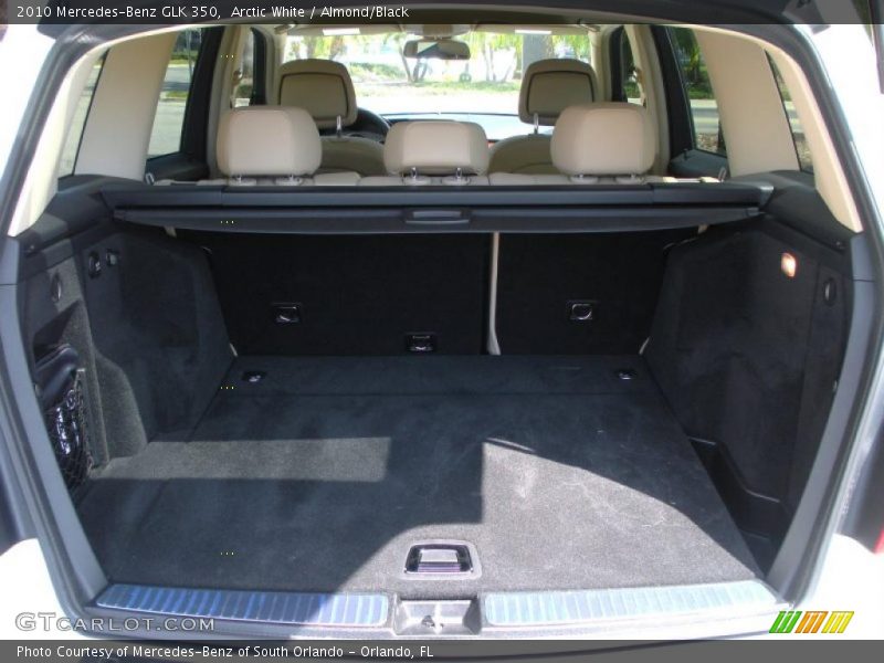 Arctic White / Almond/Black 2010 Mercedes-Benz GLK 350