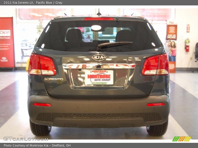 Pacific Blue / Gray 2011 Kia Sorento LX