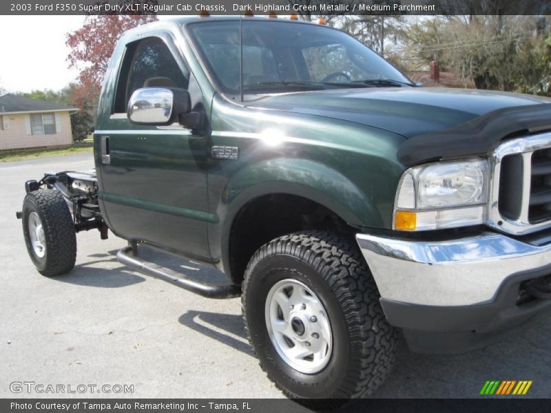 Dark Highland Green Metallic / Medium Parchment 2003 Ford F350 Super Duty XLT Regular Cab Chassis