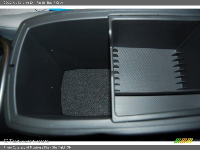 Pacific Blue / Gray 2011 Kia Sorento LX