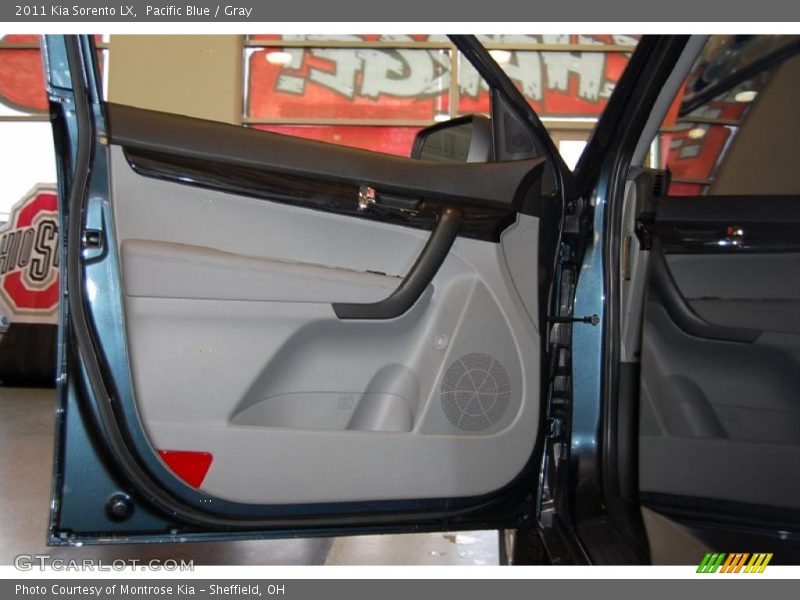 Pacific Blue / Gray 2011 Kia Sorento LX