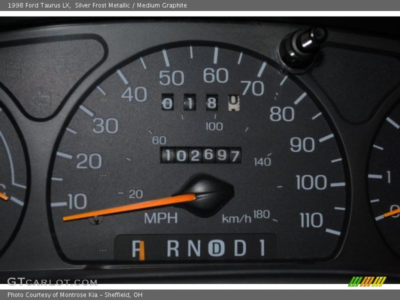Silver Frost Metallic / Medium Graphite 1998 Ford Taurus LX