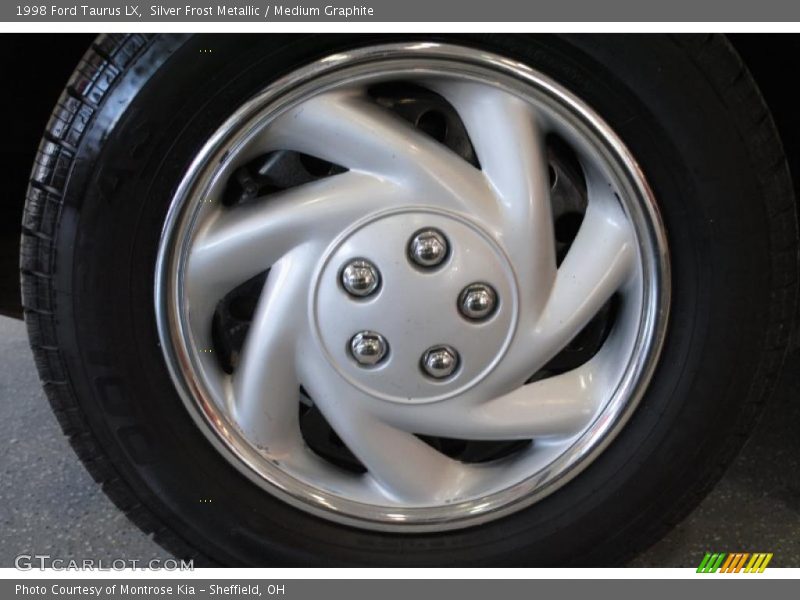 Silver Frost Metallic / Medium Graphite 1998 Ford Taurus LX
