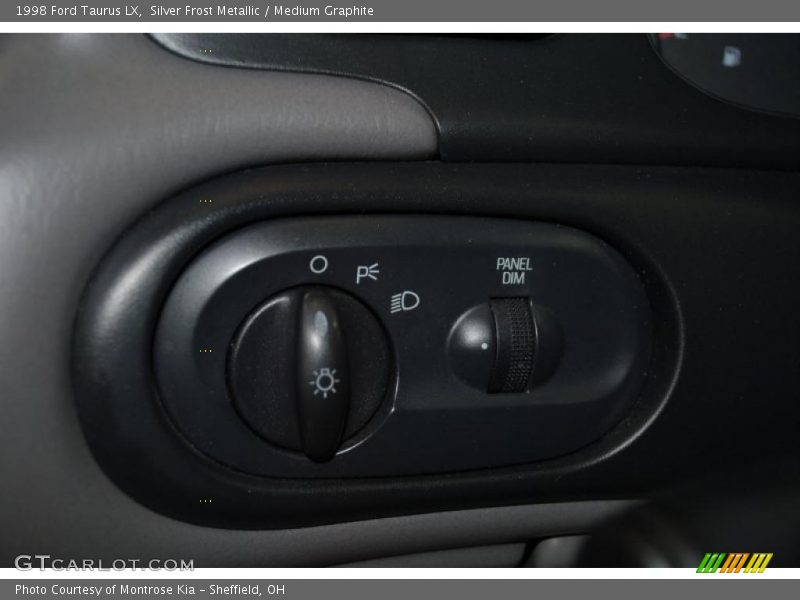 Silver Frost Metallic / Medium Graphite 1998 Ford Taurus LX