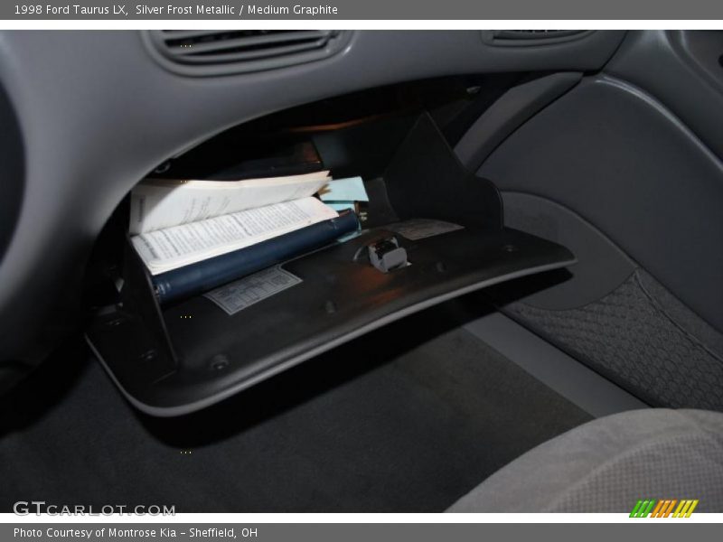 Silver Frost Metallic / Medium Graphite 1998 Ford Taurus LX