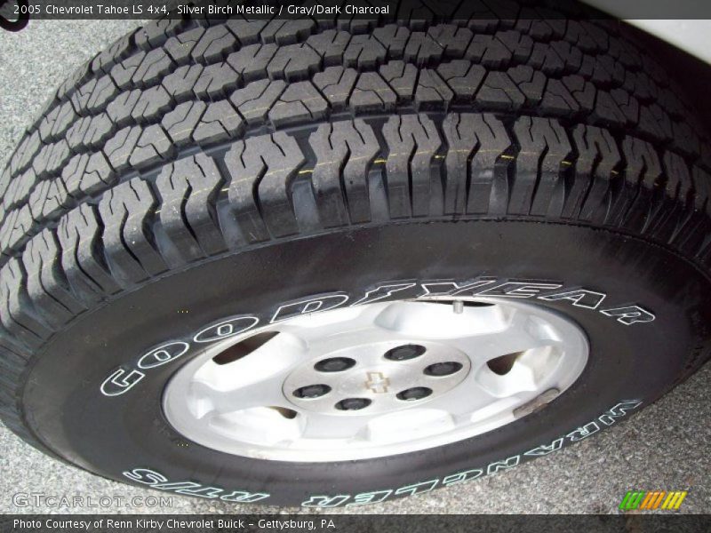 Silver Birch Metallic / Gray/Dark Charcoal 2005 Chevrolet Tahoe LS 4x4