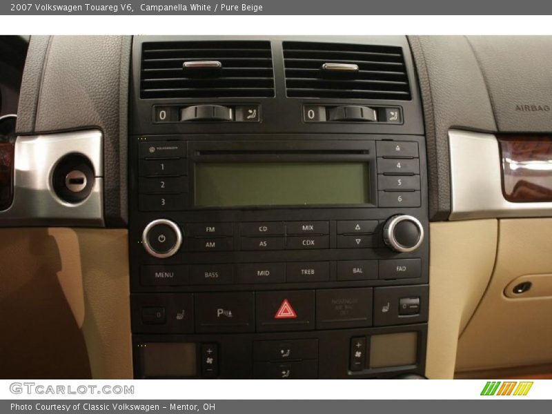 Campanella White / Pure Beige 2007 Volkswagen Touareg V6