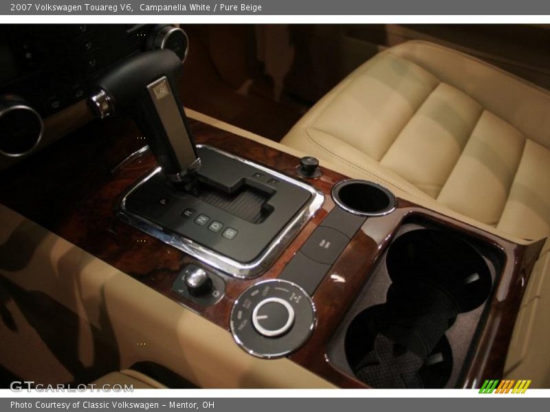Campanella White / Pure Beige 2007 Volkswagen Touareg V6