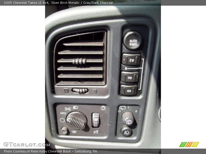 Silver Birch Metallic / Gray/Dark Charcoal 2005 Chevrolet Tahoe LS 4x4