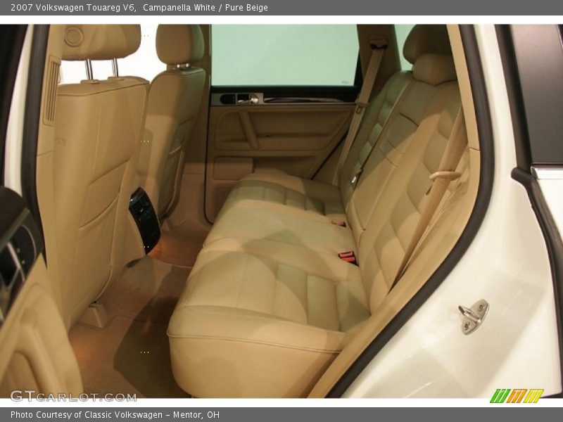 Campanella White / Pure Beige 2007 Volkswagen Touareg V6