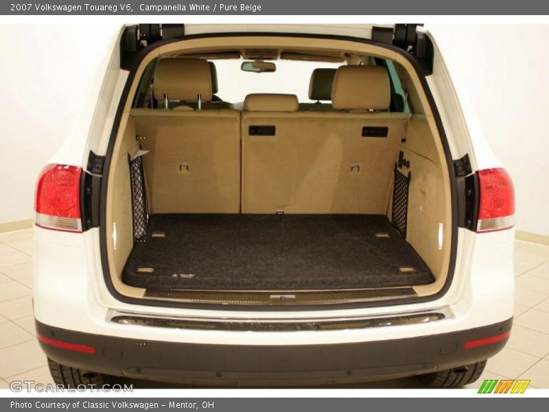 Campanella White / Pure Beige 2007 Volkswagen Touareg V6