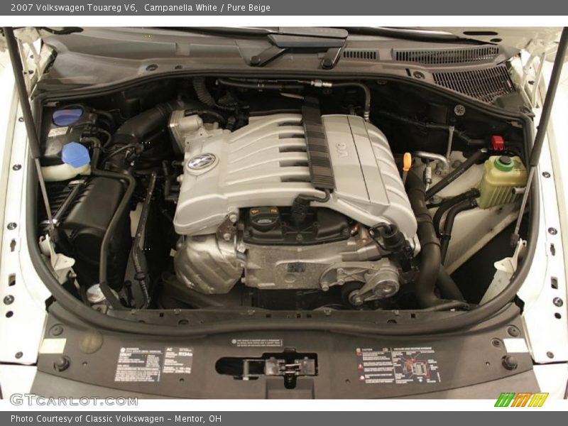 Campanella White / Pure Beige 2007 Volkswagen Touareg V6