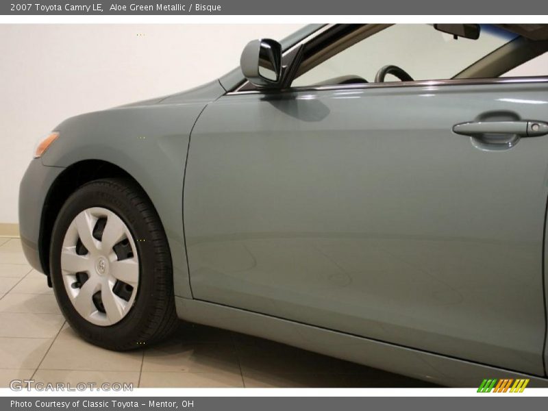 Aloe Green Metallic / Bisque 2007 Toyota Camry LE
