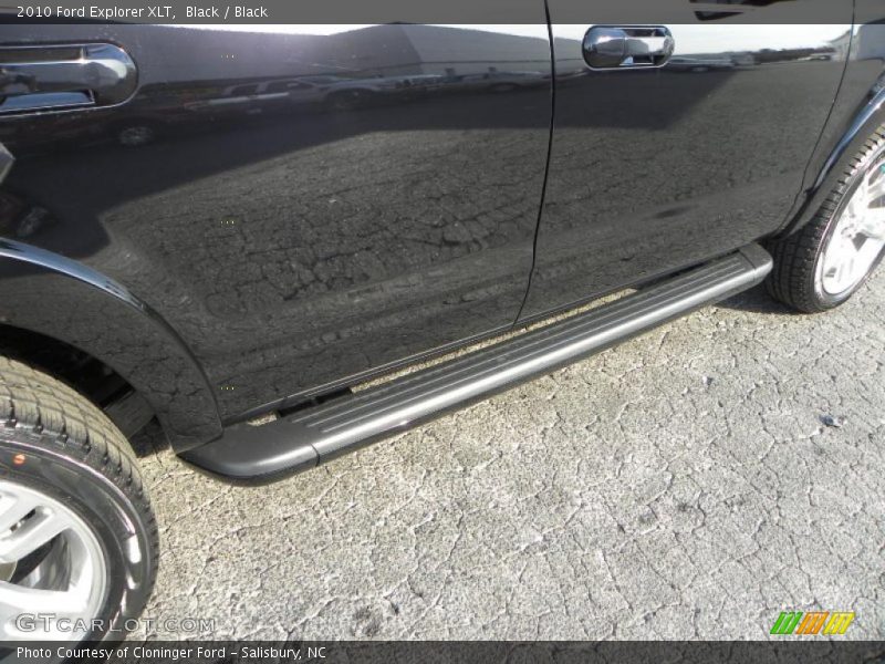 Black / Black 2010 Ford Explorer XLT