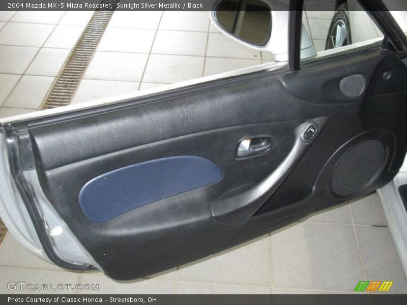 Sunlight Silver Metallic / Black 2004 Mazda MX-5 Miata Roadster