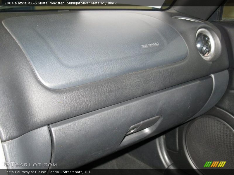Sunlight Silver Metallic / Black 2004 Mazda MX-5 Miata Roadster