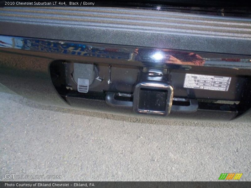 Black / Ebony 2010 Chevrolet Suburban LT 4x4
