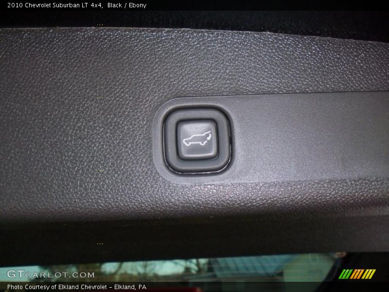 Black / Ebony 2010 Chevrolet Suburban LT 4x4