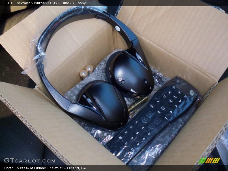 Black / Ebony 2010 Chevrolet Suburban LT 4x4