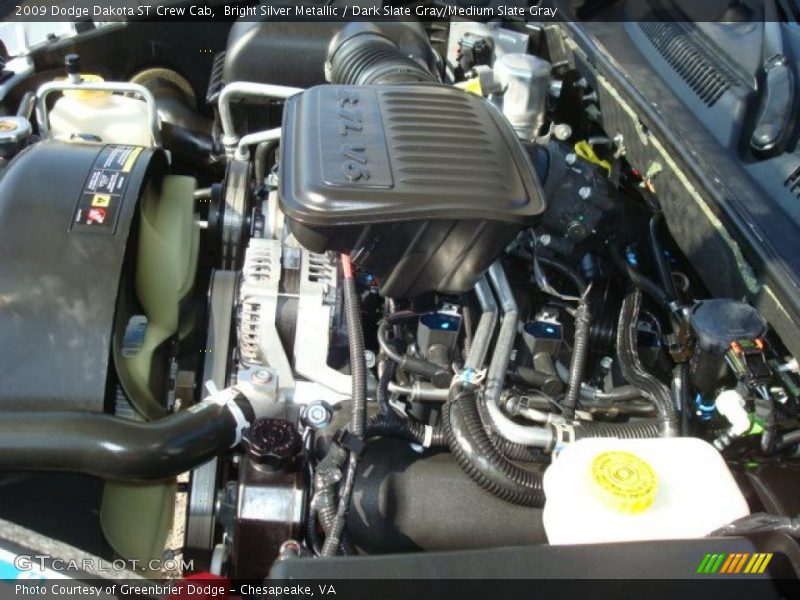 Bright Silver Metallic / Dark Slate Gray/Medium Slate Gray 2009 Dodge Dakota ST Crew Cab