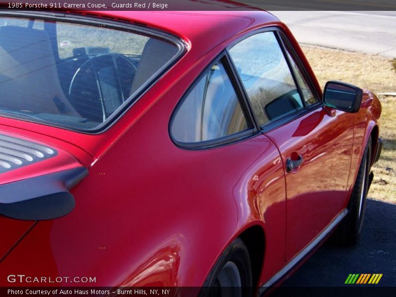 Guards Red / Beige 1985 Porsche 911 Carrera Coupe