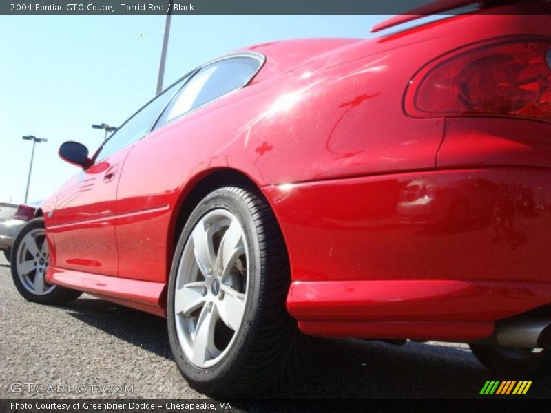 Torrid Red / Black 2004 Pontiac GTO Coupe