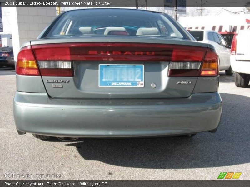 Wintergreen Metallic / Gray 2001 Subaru Legacy L Sedan