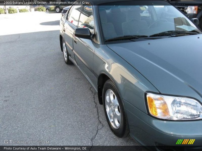 Wintergreen Metallic / Gray 2001 Subaru Legacy L Sedan