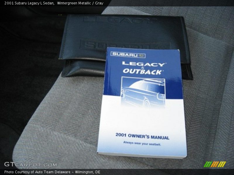 Wintergreen Metallic / Gray 2001 Subaru Legacy L Sedan