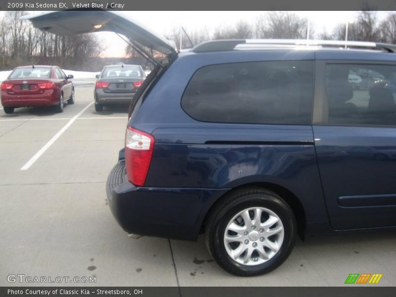 Velvet Blue / Gray 2009 Kia Sedona EX