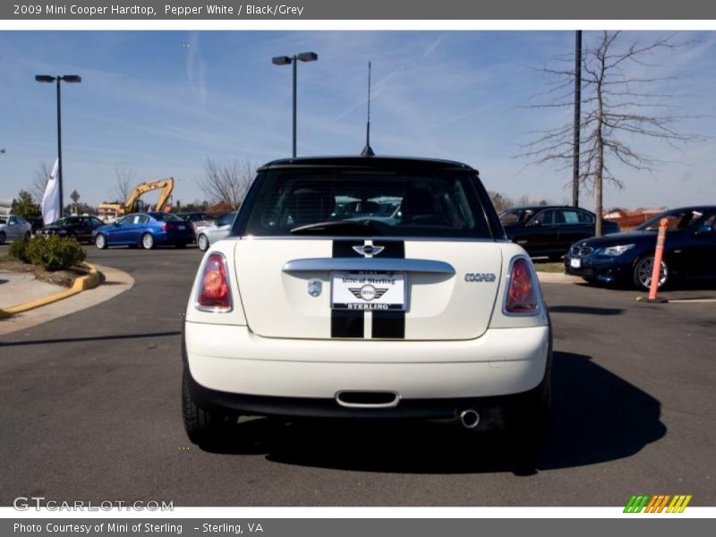 Pepper White / Black/Grey 2009 Mini Cooper Hardtop