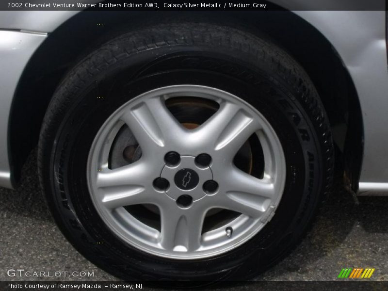 Galaxy Silver Metallic / Medium Gray 2002 Chevrolet Venture Warner Brothers Edition AWD