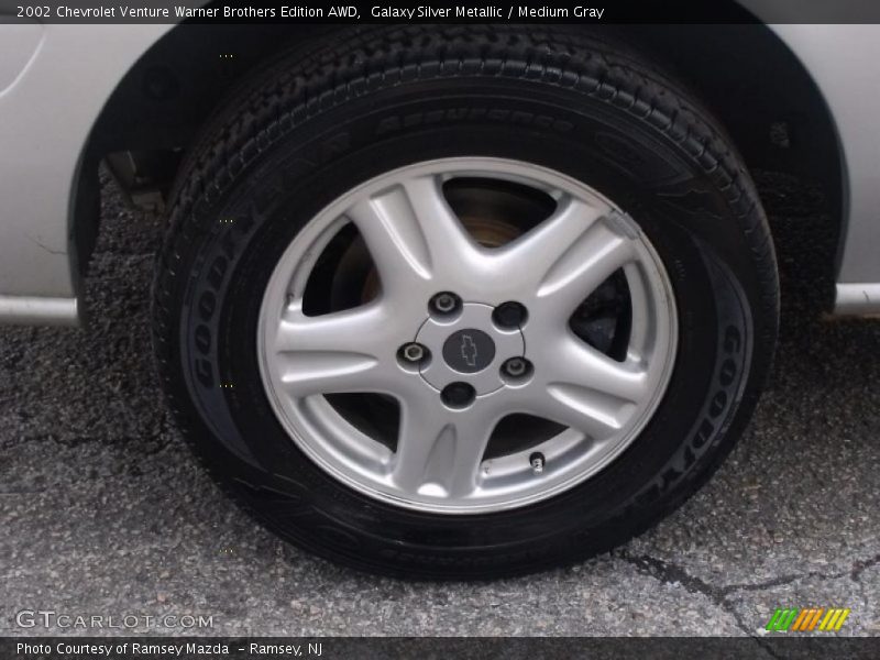 Galaxy Silver Metallic / Medium Gray 2002 Chevrolet Venture Warner Brothers Edition AWD