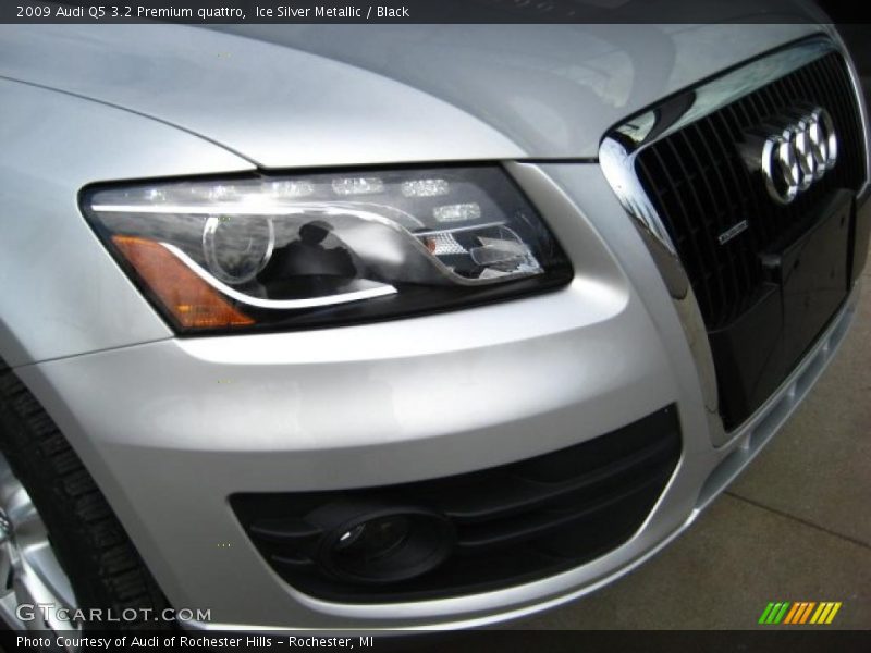 Ice Silver Metallic / Black 2009 Audi Q5 3.2 Premium quattro