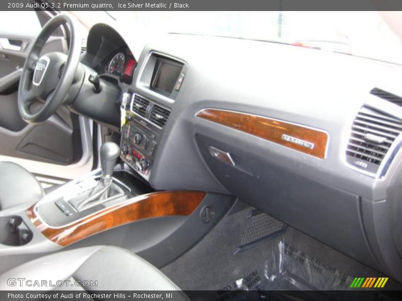 Ice Silver Metallic / Black 2009 Audi Q5 3.2 Premium quattro