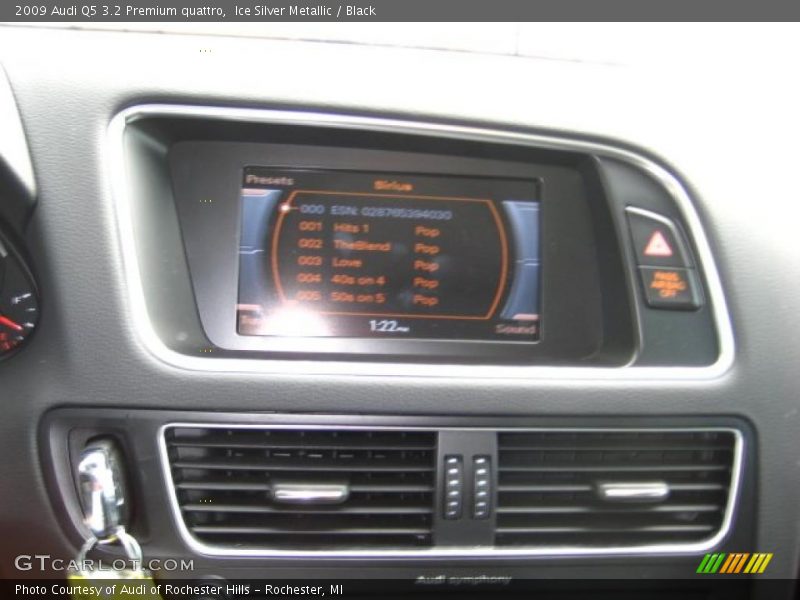 Ice Silver Metallic / Black 2009 Audi Q5 3.2 Premium quattro