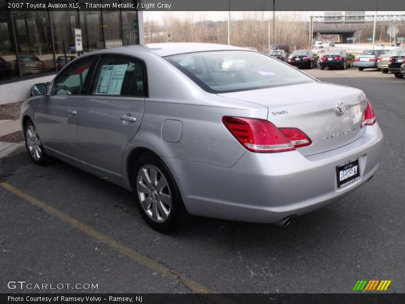 Titanium Metallic / Light Gray 2007 Toyota Avalon XLS