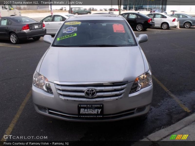 Titanium Metallic / Light Gray 2007 Toyota Avalon XLS