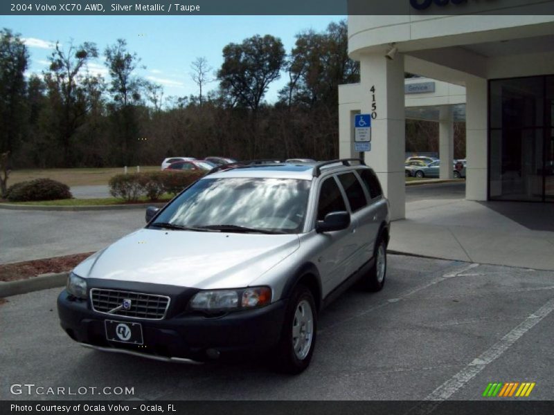 Silver Metallic / Taupe 2004 Volvo XC70 AWD