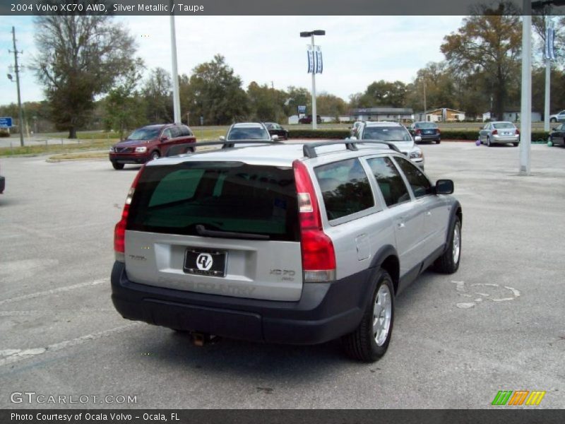 Silver Metallic / Taupe 2004 Volvo XC70 AWD