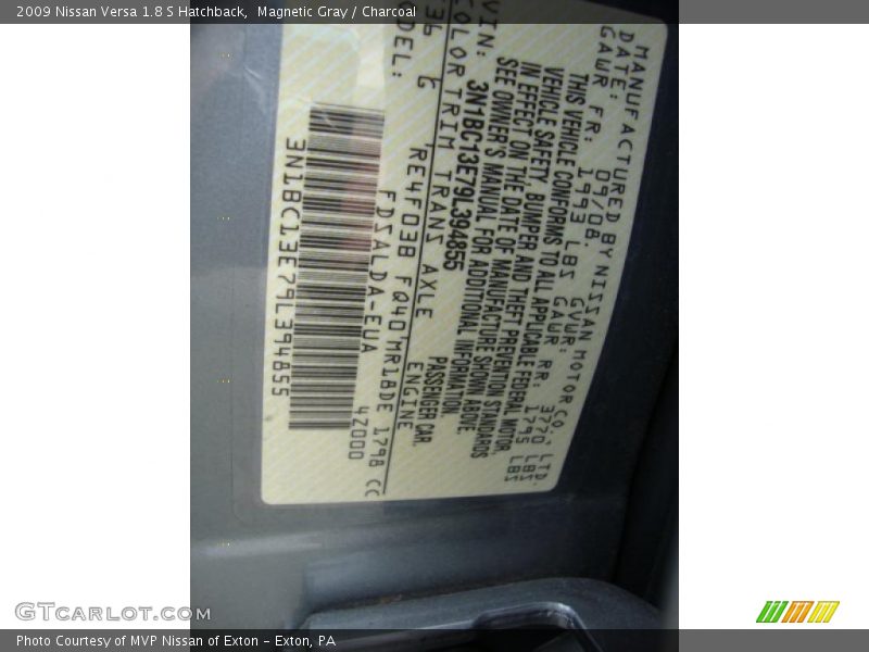 Magnetic Gray / Charcoal 2009 Nissan Versa 1.8 S Hatchback