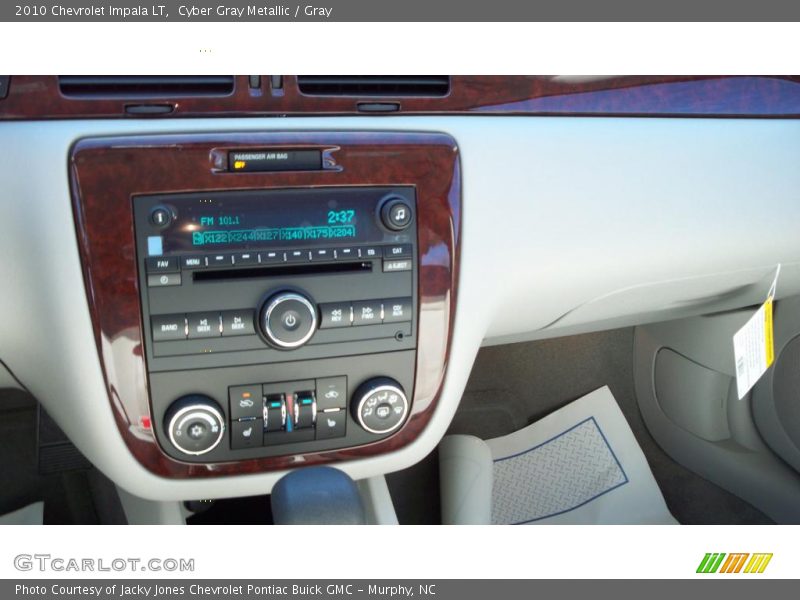 Cyber Gray Metallic / Gray 2010 Chevrolet Impala LT