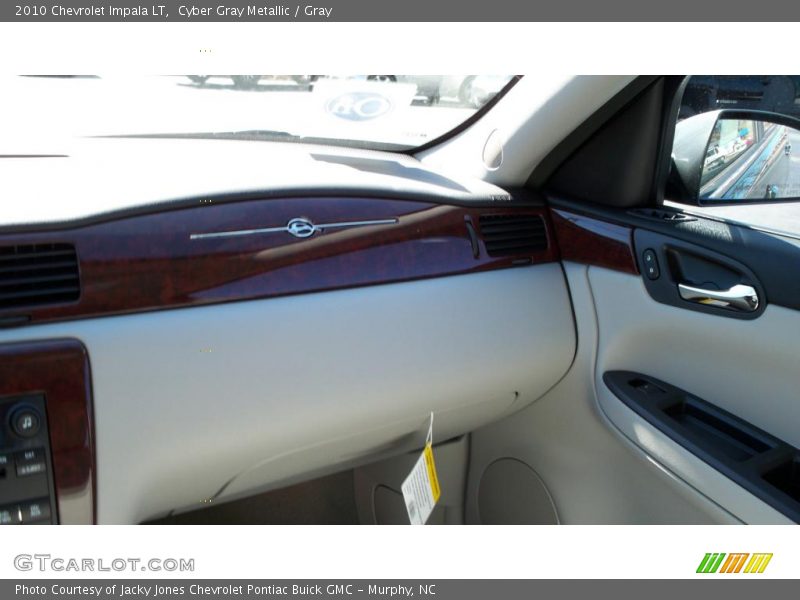 Cyber Gray Metallic / Gray 2010 Chevrolet Impala LT