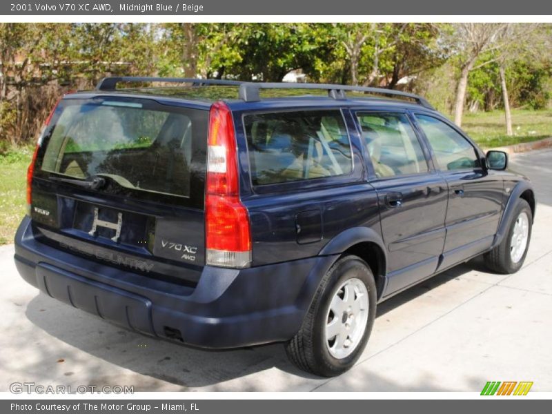 Midnight Blue / Beige 2001 Volvo V70 XC AWD