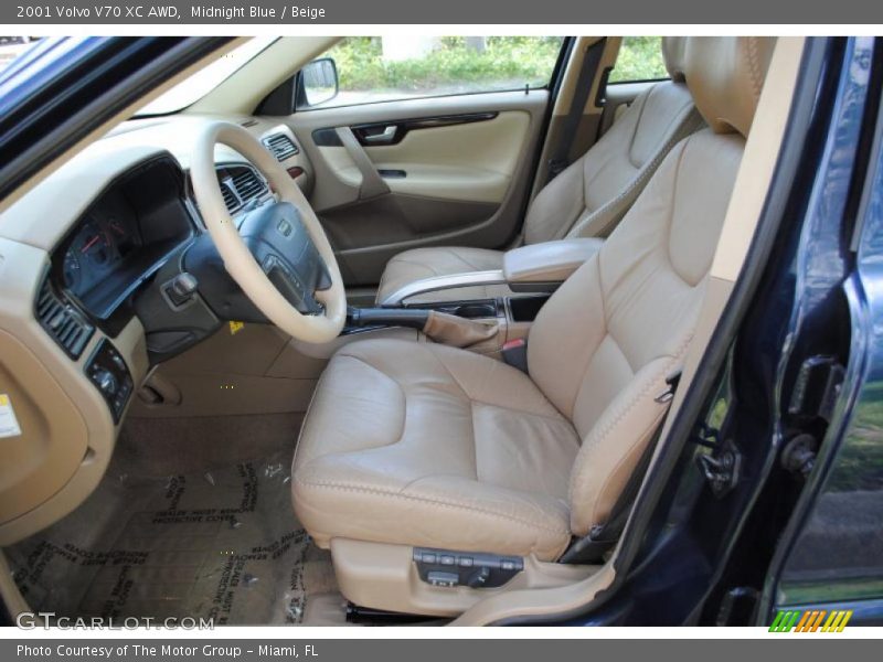 Midnight Blue / Beige 2001 Volvo V70 XC AWD