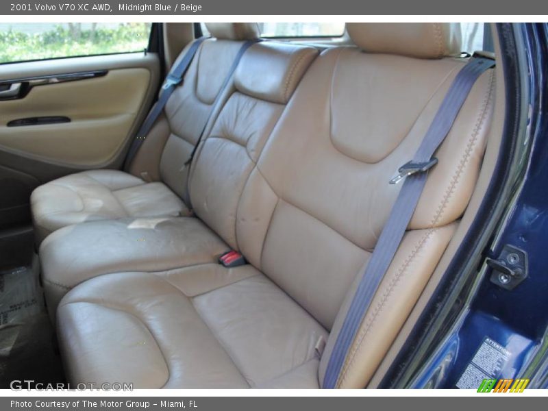 Midnight Blue / Beige 2001 Volvo V70 XC AWD