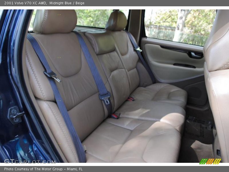Midnight Blue / Beige 2001 Volvo V70 XC AWD