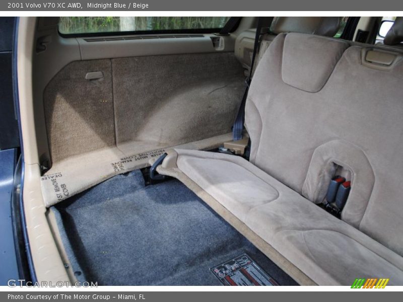 Midnight Blue / Beige 2001 Volvo V70 XC AWD